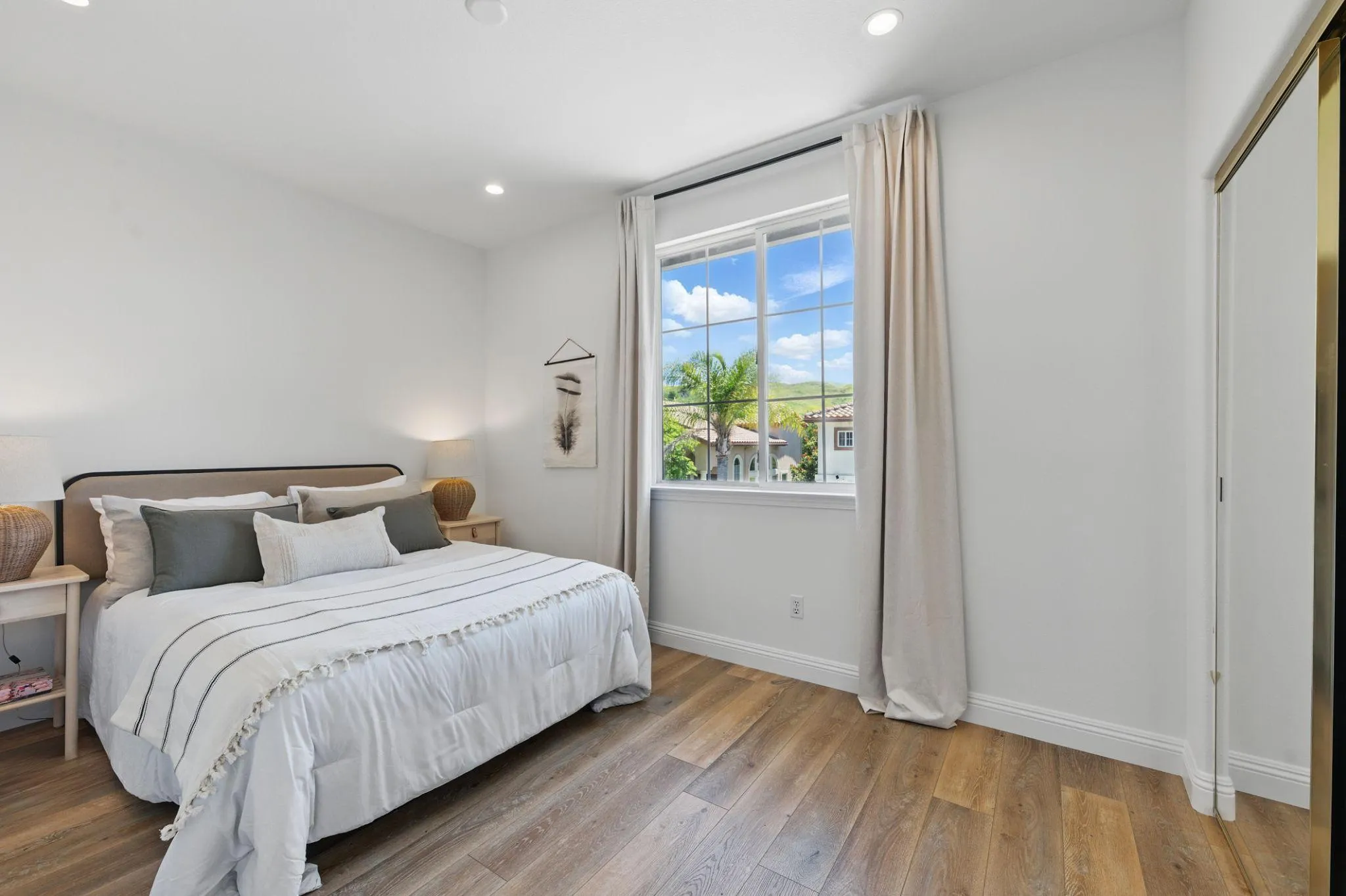 Silver Lake Skyhouse view 3